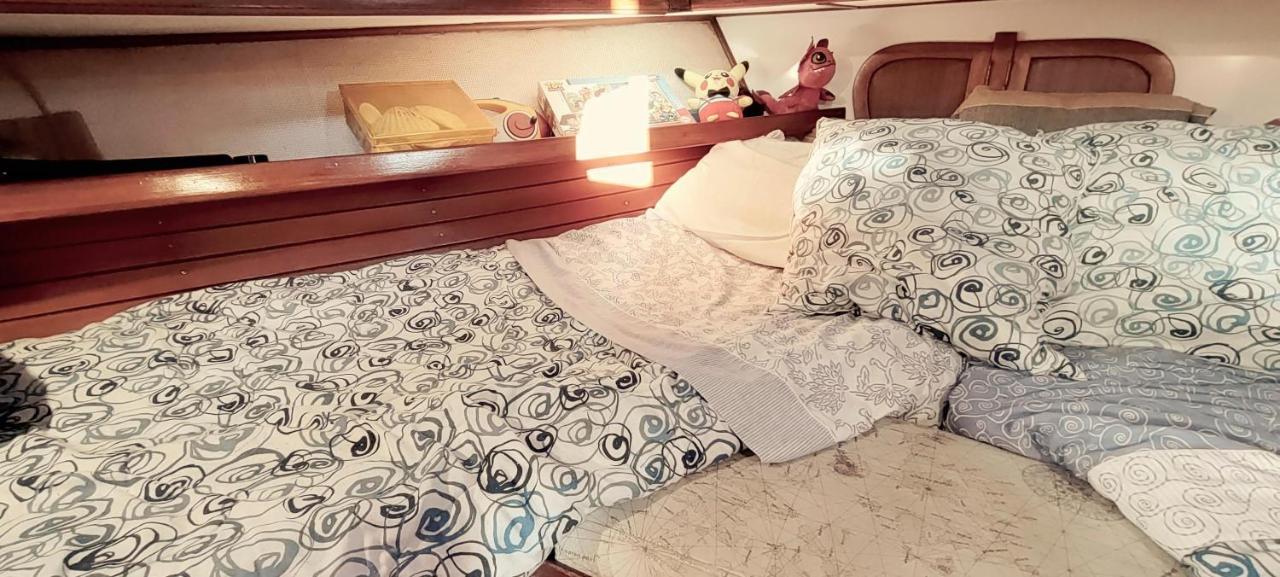 Barco 12 Mts Centro Cangas Екстериор снимка